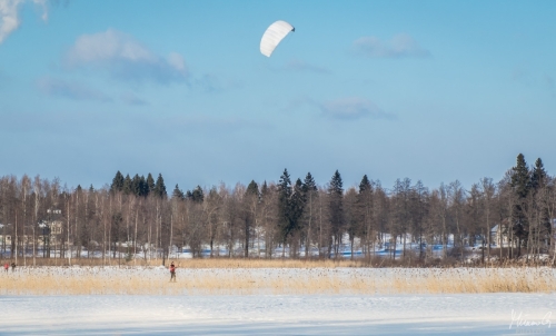 Varjolautailu, Kitesurfing on ice