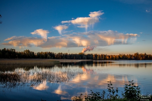 Suppilopilvet, Little funnel clouds (2084)