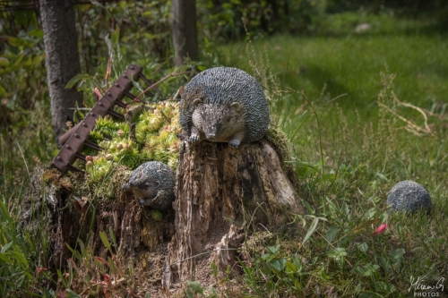 Siili puutarhakoriste, Hedgehog statue
